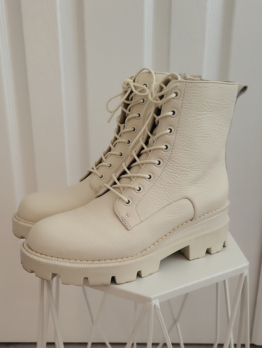 SAM EDELMAN Lace-Up with side zip Chunky Combat Boots - Cream